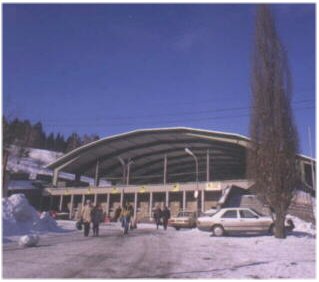 hala widowiskowo-sportowa w budowie